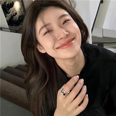 5个吓鬼的少年